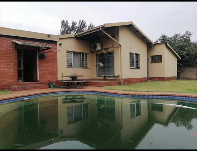 3 BEDROOM HOUSE FOR SALE IN ARBORETUM